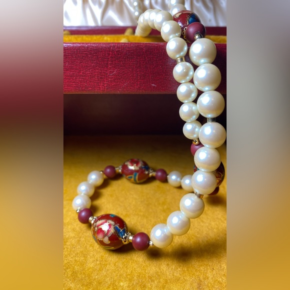 Estate, hand painted bead necklace. Beautifully crafted. Vintage - Picture 5 of 16